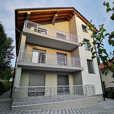 Apartmani Anamaria Jajce Exteriör bild